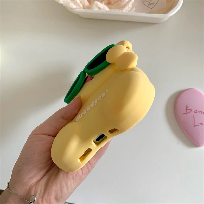 3D Cute Bear Sunglasses Phone Case For iPhone 16 promax 15 14 Plus 13 12 Pro Max 11 Soft Silicone Cartoon Cover