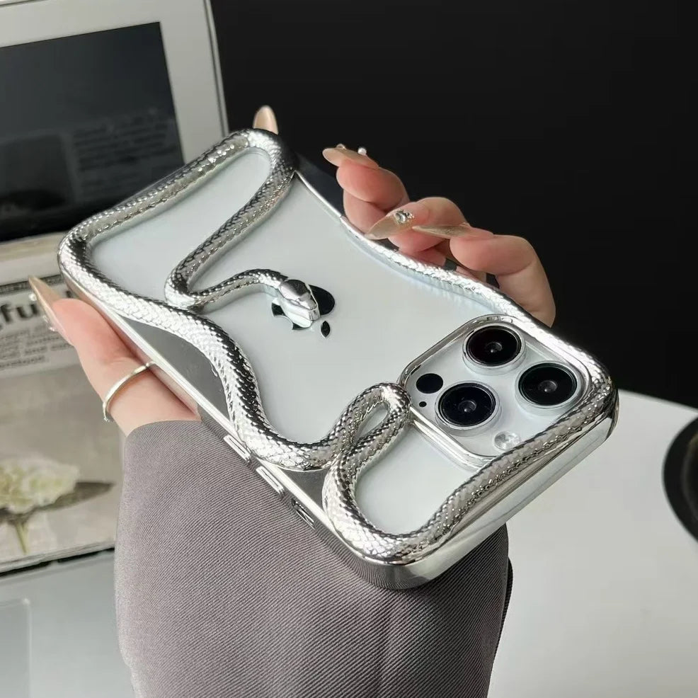 Fashion Snake Pattern Case For iPhone 16 Pro Max 15 14 Pro Luxry Plating Hollow Out Cover For iPhone 13 12 11 Transparent Cover